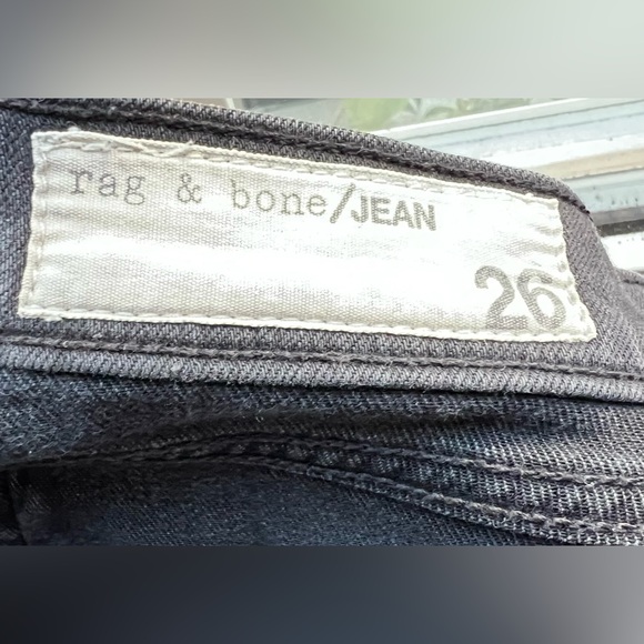 rag & bone Black Distressed Jeans in Soft Rock, Size 26 - Picture 4 of 5